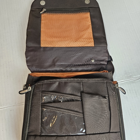 Travelon Quilted Microfiber Brown Shoulder Bag with accessories - Picture 10 of 13